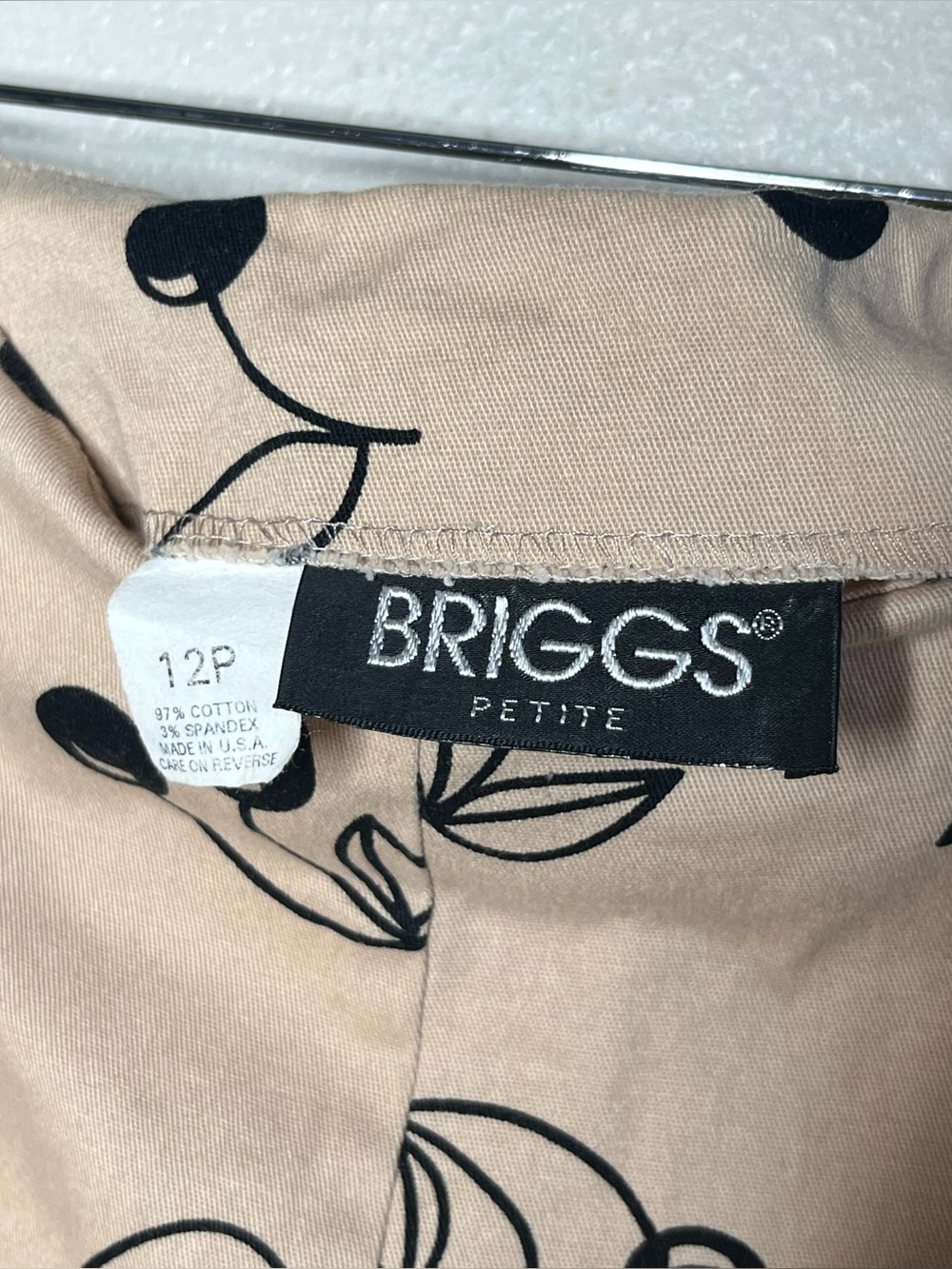 Vintage Tan & Black Cherry Printed Stretch Capri Pant Y2K Summer - Picture 6 of 6